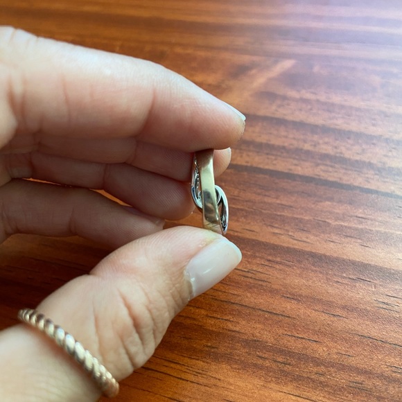 White gold CZ ring - Picture 2 of 3